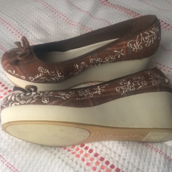 🌷AMERICAN EAGLE WEDGES🌷 - Picture 4 of 4